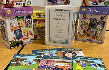 Table display of Decodable Reading Kits
